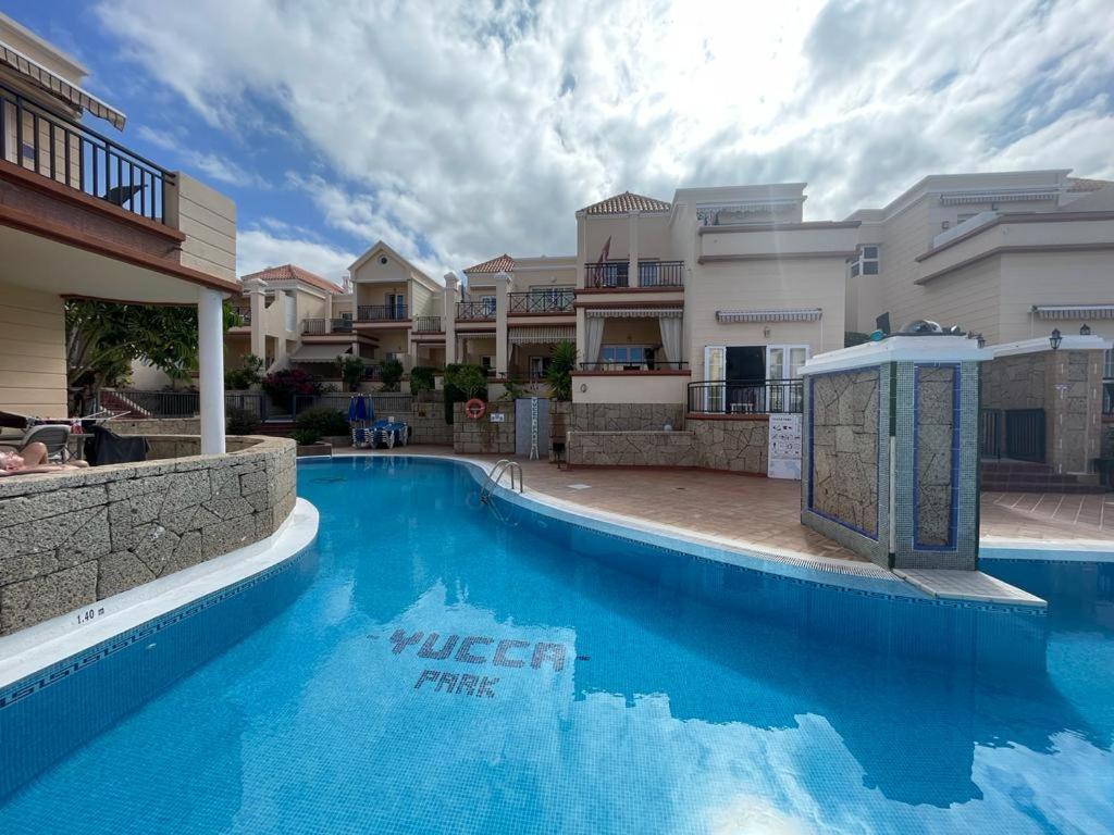 Sarah'S Apartment - Playa Fanabe Costa Adeje  Exterior photo